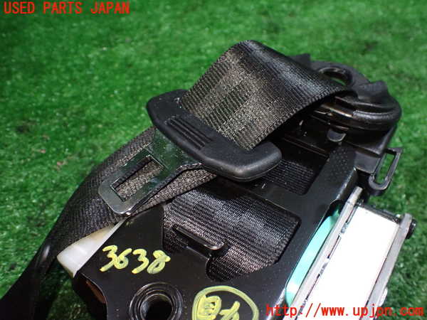 1UPJ-9236387075]アウディ・S4 アバント(8KCGWF)助手席シートベルト 中古_2
