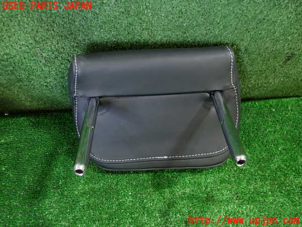 1UPJ-9236387130]アウディ・S4 アバント(8KCGWF)真中2列目ヘッドレスト 中古_2