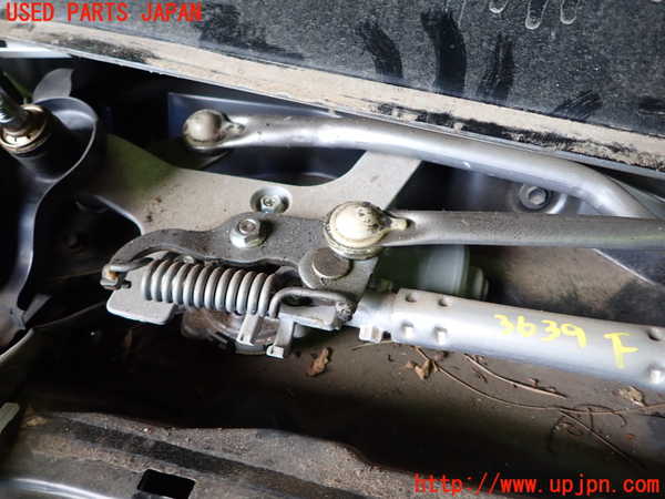 1UPJ-9236396770]ノア(ヴォクシー)(ZRR80W)フロントワイパーモーター 中古_2