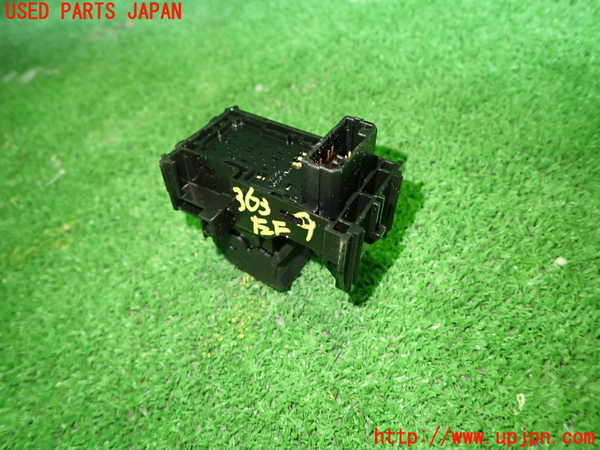 1UPJ-9236396245]ノア(ヴォクシー)(ZRR80W)左前パワーウィンドウスイッチ 中古_2