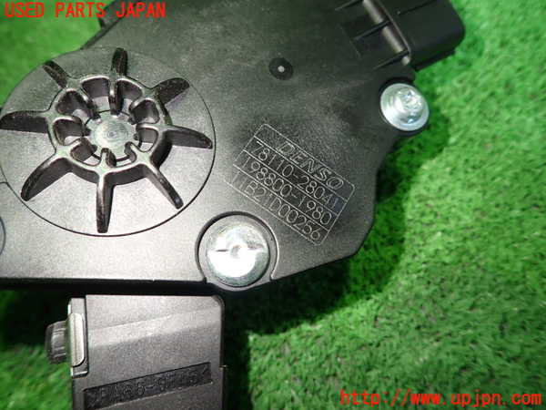 1UPJ-9236396381]ノア(ヴォクシー)(ZRR80W)センサー1(アクセルペダル) 中古_2