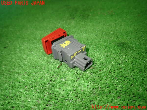 1UPJ-9236396290]ノア(ヴォクシー)(ZRR80W)ハザードスイッチ 中古_3