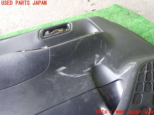 1UPJ-9236391264]ノア(ヴォクシー)(ZRR80W)左前ドア内張り 中古_2