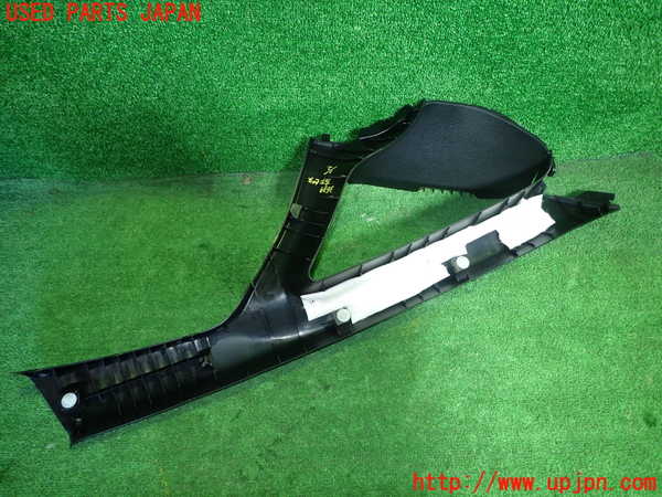 1UPJ-9236397660]ノア(ヴォクシー)(ZRR80W)左フロントピラートリム 中古_4