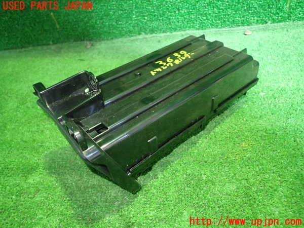 1UPJ-9236397810]ノア(ヴォクシー)(ZRR80W)ドリンクホルダー 中古_2