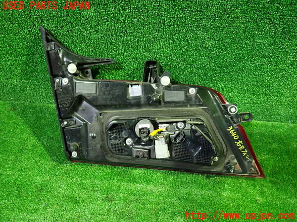 1UPJ-9236401550]アルファード(AGH30W)右リアフィニッシャー 中古_2