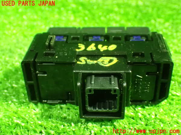 1UPJ-9236406308]アルファード(AGH30W)スイッチ3 (メーター照度、ODO TRIP) 中古_2