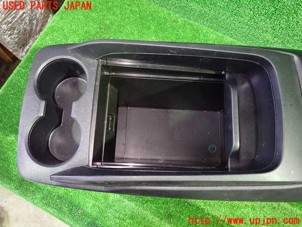 1UPJ-9236407540]アルファード(AGH30W)センターコンソール 中古_2