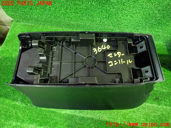 1UPJ-9236407540]アルファード(AGH30W)センターコンソール 中古_3