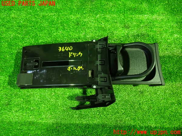 1UPJ-9236407810]アルファード(AGH30W)ドリンクホルダー 中古_2
