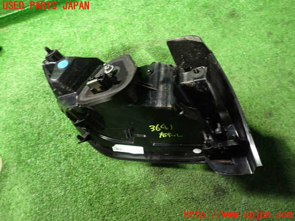 2UPJ-9236411530]プジョー・208(P21HN05)右テールランプ (ジャンク品) 中古_3
