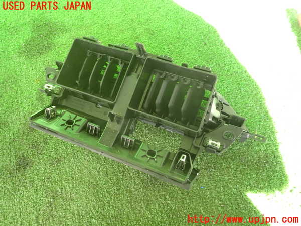 2UPJ-9236417526]プジョー・208(P21HN05)エアコン吹き出し口1 (真中) 中古_2