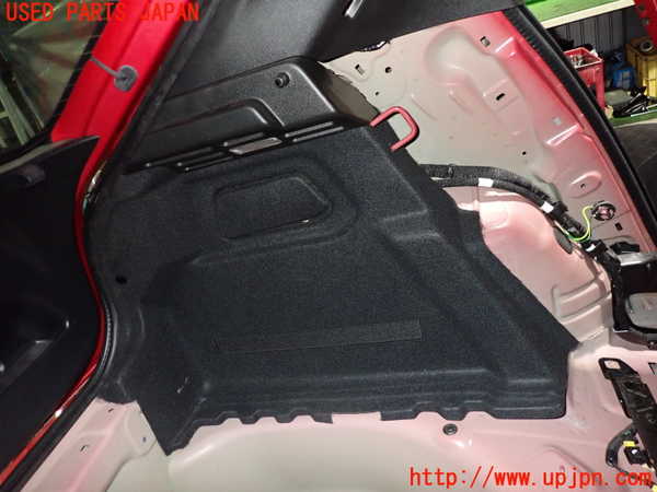 2UPJ-9236417680]プジョー・208(P21HN05)左リアピラートリム 中古_3