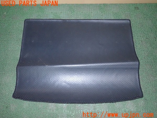 3UPJ=9236430634]BMW 218i アクティブツアラー(2A15 F45)HOT FIELD ホット フィールド ラゲッジマット トランクマット 中古_3