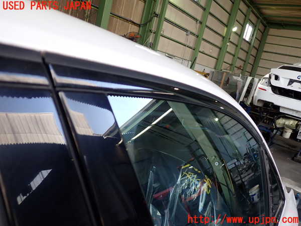 2UPJ-9236431230]BMW 218i アクティブツアラー(2A15)(F45)右前ドア 中古(43R-001735 M540)_2