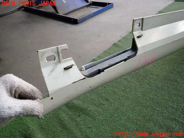 2UPJ-9236431390]BMW 218i アクティブツアラー(2A15)(F45)右サイドステップ 中古_4