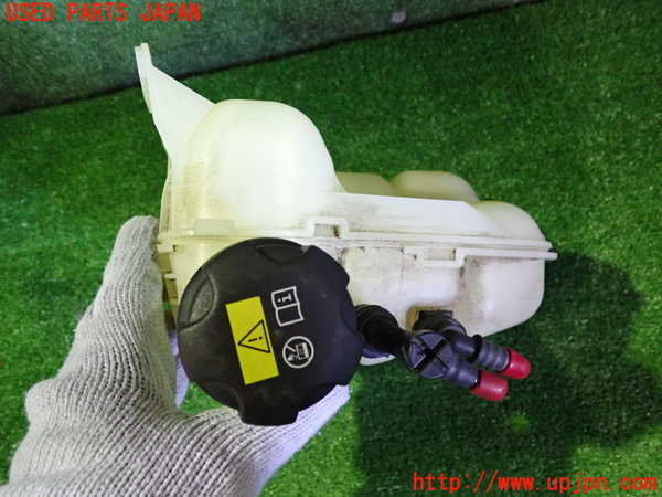 2UPJ-9236432410]BMW 218i アクティブツアラー(2A15)(F45)ラジエータータンク 中古_2