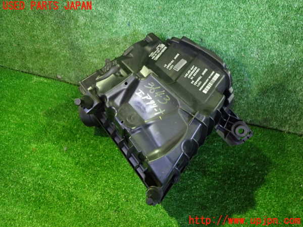 2UPJ-9236432560]BMW 218i アクティブツアラー(2A15)(F45)エアクリーナーボックス 中古_3