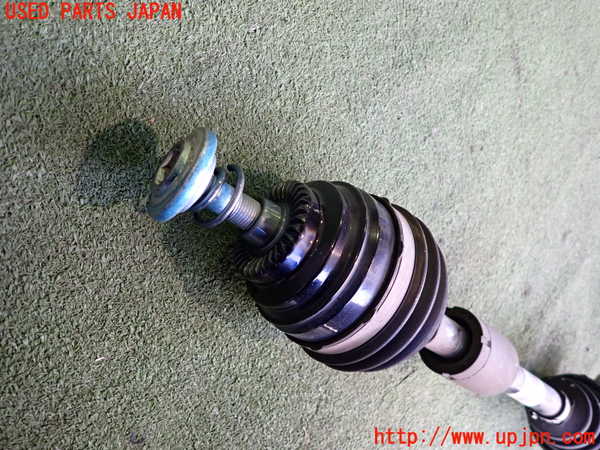 2UPJ-9236434010]BMW 218i アクティブツアラー(2A15)(F45)右フロントドライブシャフト 中古_2