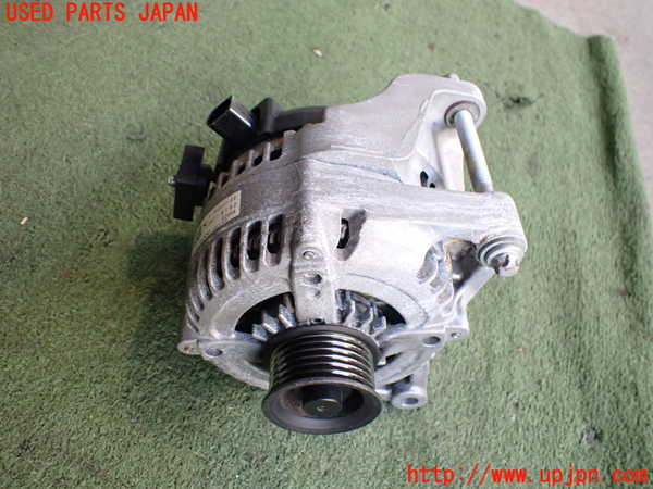 2UPJ-9236436015]BMW 218i アクティブツアラー(2A15)(F45)オルタネーター(ダイナモ) 中古_2