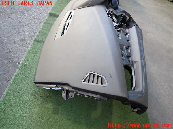 2UPJ-9236437505]BMW 218i アクティブツアラー(2A15)(F45)ダッシュボード 中古_3