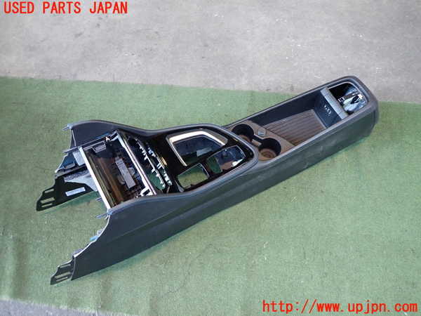 2UPJ-9236437540]BMW 218i アクティブツアラー(2A15)(F45)センターコンソール 中古_2