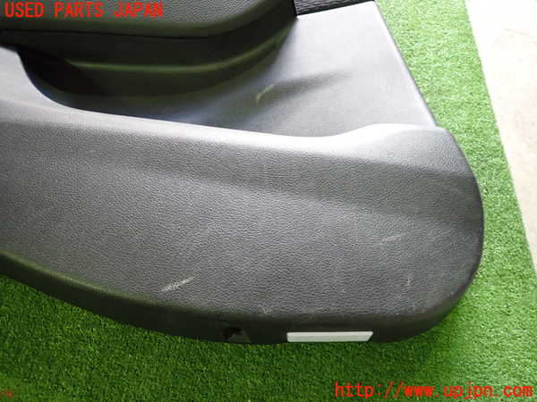 2UPJ-9236431324]BMW 218i アクティブツアラー(2A15)(F45)左後ドア内張り 中古_2