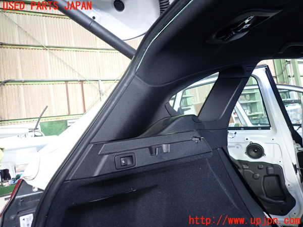 2UPJ-9236437680]BMW 218i アクティブツアラー(2A15)(F45)左リアピラートリム 中古_2
