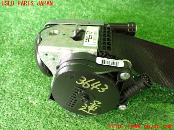 2UPJ-9236437045]BMW 218i アクティブツアラー(2A15)(F45)運転席シートベルト 中古_3