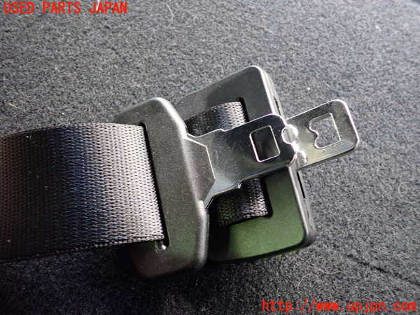 2UPJ-9236437135]BMW 218i アクティブツアラー(2A15)(F45)真中2列目シートベルト 中古_2