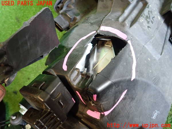 2UPJ-9236441132]VW up! GTI(アップ GTI)(AADKR)左ヘッドライト ハロゲン (ジャンク品) 中古_4