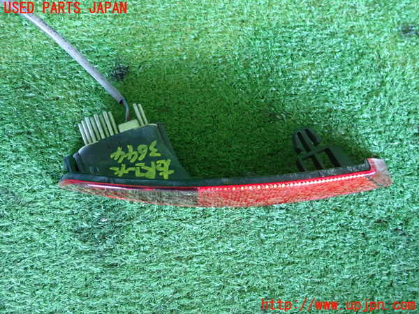 2UPJ-9236441154]VW up! GTI(アップ GTI)(AADKR)右リアコーナーランプ 中古_2