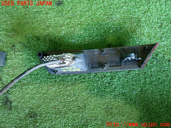 2UPJ-9236441154]VW up! GTI(アップ GTI)(AADKR)右リアコーナーランプ 中古_3