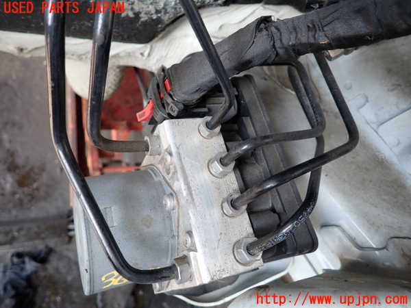 2UPJ-9236444040]VW up! GTI(アップ GTI)(AADKR)ABSアクチュエーター 中古_2