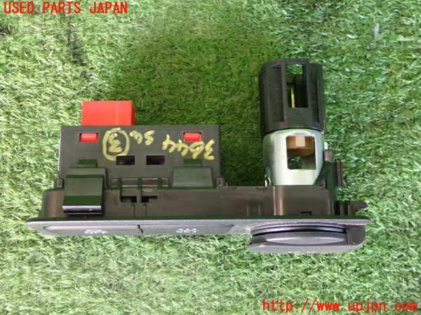 2UPJ-9236446308]VW up! GTI(アップ GTI)(AADKR)スイッチ3 (SET) 中古_2