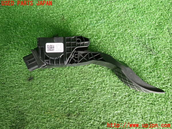 2UPJ-9236446382]VW up! GTI(アップ GTI)(AADKR)センサー2 中古_3