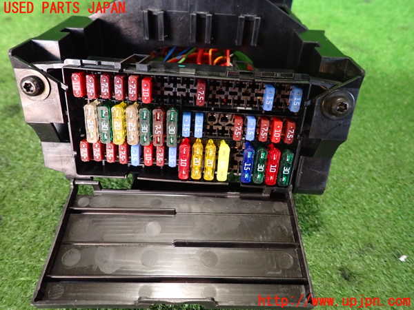 2UPJ-9236446741]VW up! GTI(アップ GTI)(AADKR)ヒューズボックス1 中古_3