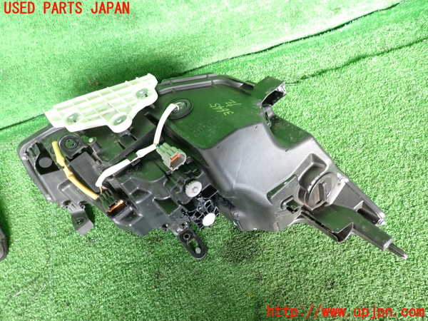2UPJ-9236451132]スカイライン ハイブリッド(HV37)左ヘッドライト LED 中古_2