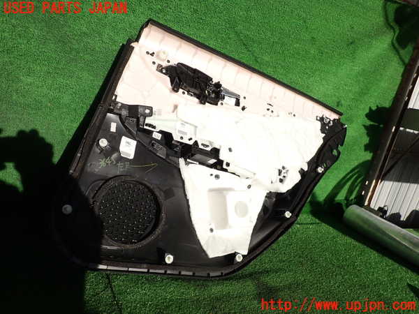 2UPJ-9236451324]スカイライン ハイブリッド(HV37)左後ドア内張り 中古_3