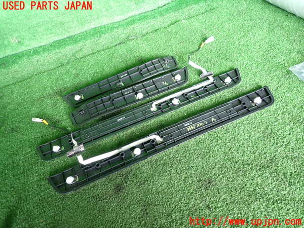 2UPJ-9236457740]スカイライン ハイブリッド(HV37)スカッフプレート 中古_2