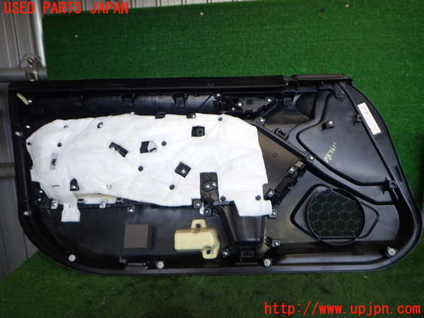 2UPJ-9236461234]GR86(BRZ)(ZN8(改))右ドア内張り 中古_4
