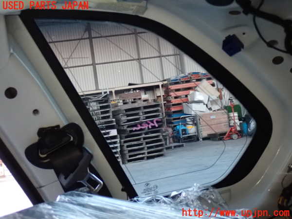 2UPJ-9236471380]BMW X5(ZV30S)(E70)右クォーターガラス 中古(43R-000137 M35T2)_3