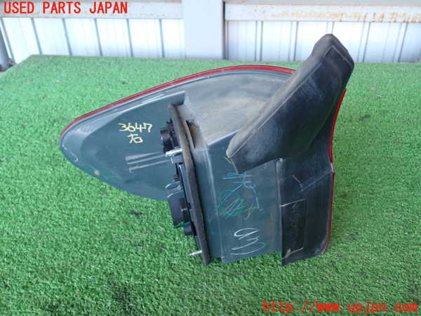 2UPJ-9236471530]BMW X5(ZV30S)(E70)右テールランプ 中古_2