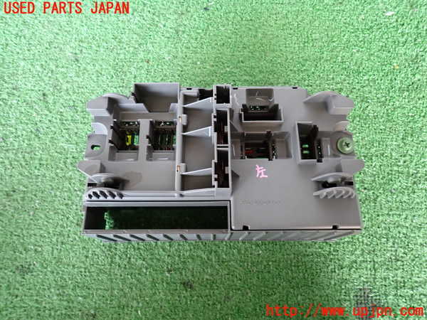 2UPJ-9236476741]BMW X5(ZV30S)(E70)ヒューズボックス1 中古_2