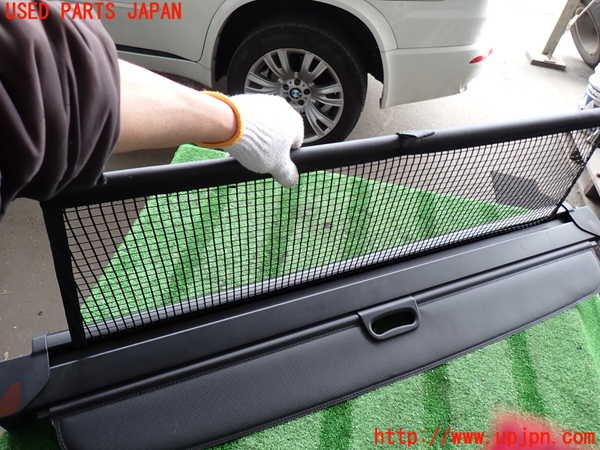 2UPJ-9236477761]BMW X5(ZV30S)(E70)トノカバー1 中古_2