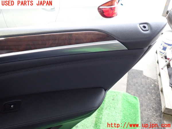 2UPJ-9236471294]BMW X5(ZV30S)(E70)右後ドア内張り 中古_4