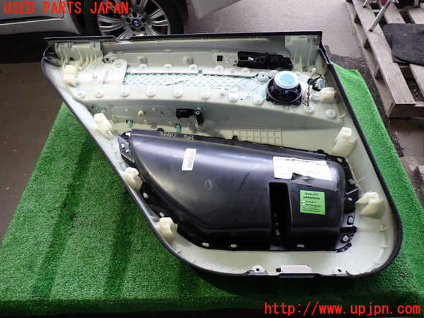 2UPJ-9236471294]BMW X5(ZV30S)(E70)右後ドア内張り 中古_5