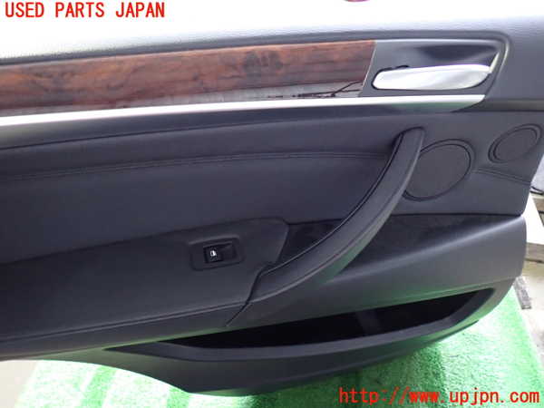 2UPJ-9236471324]BMW X5(ZV30S)(E70)左後ドア内張り 中古_3