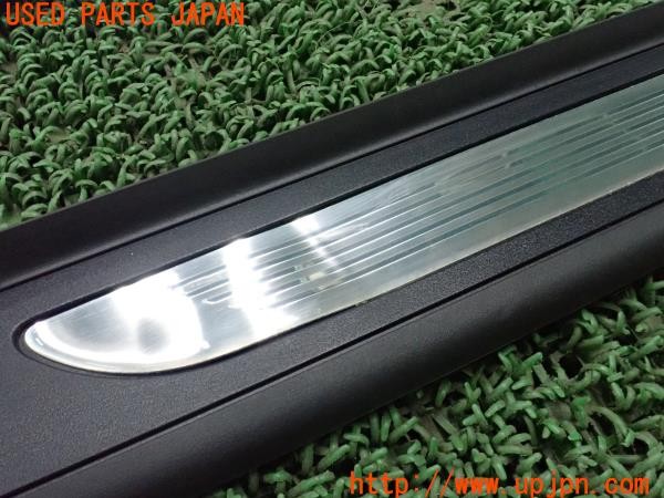 3UPJ=9236480616]BMW 320i クーペ(WA20 E92)前期 純正 スカッフプレート 中古_2