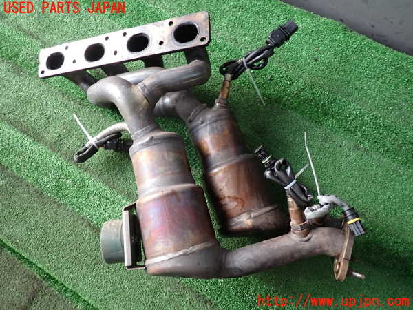 2UPJ-9236482041]BMW 320i クーペ(WA20)(E92)エキマニ1 触媒 マニバーター 中古_2